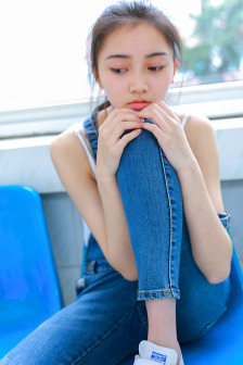 藏宝阁未满十八岁显示